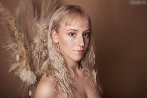 Lilly, Jadess, Jara - Kennt jemand ihre Social Media Seiten?