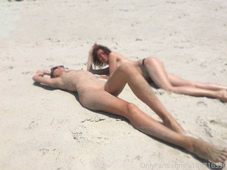 linapi Голые слитые фото OnlyFans 1