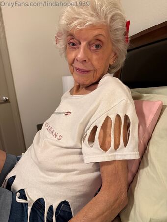 lindahope1939 Голые слитые фото OnlyFans 78