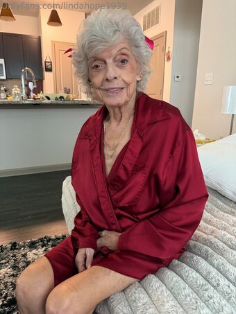 lindahope1939 Голые слитые фото OnlyFans 87