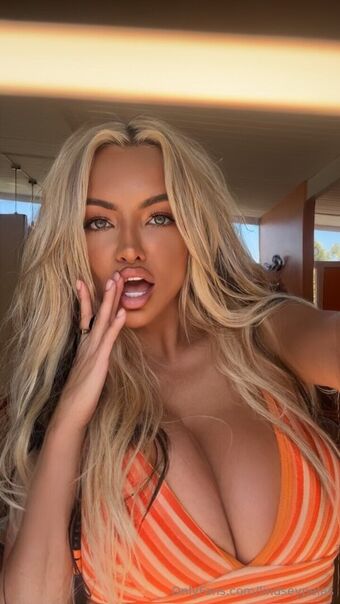 lindseypelas