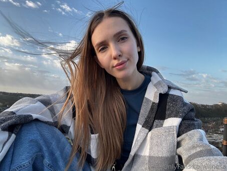 linesa Голые слитые фото OnlyFans 29