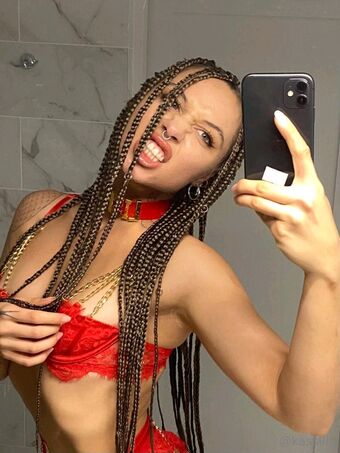 lllisha Голые слитые фото OnlyFans 37