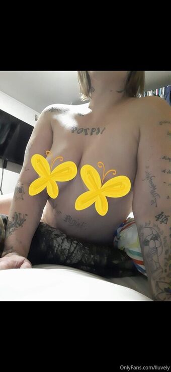 lluvely Голые слитые фото OnlyFans 20