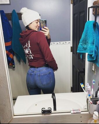 Logst19 Голые слитые фото OnlyFans 2