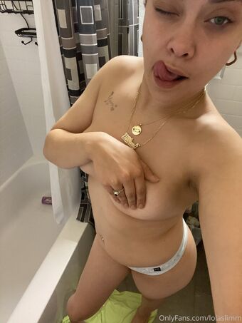 lolaslimm Голые слитые фото OnlyFans 14