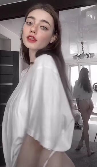 Lolibayli - Amanitalis - Alesya Bobreshova Голые слитые фото OnlyFans 8