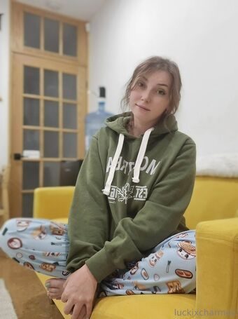 Luckicharmed Голые слитые фото OnlyFans 115