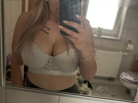 Lucy Cox Голые слитые фото OnlyFans 29