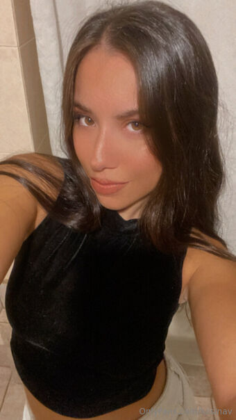 luisinav Голые слитые фото OnlyFans 23