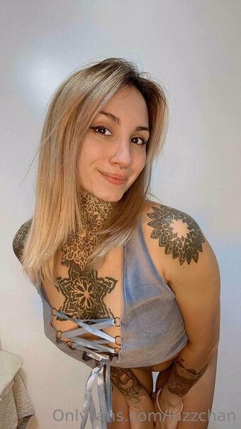 luzzchan Голые слитые фото OnlyFans 9