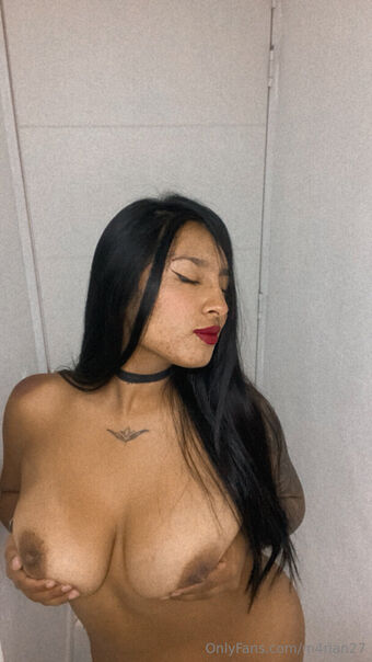 M4rian27 Голые слитые фото OnlyFans 29