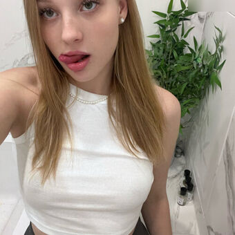 Maja-Sofie Голые слитые фото OnlyFans 13