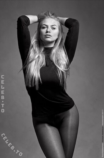 Malin Голые слитые фото OnlyFans 5