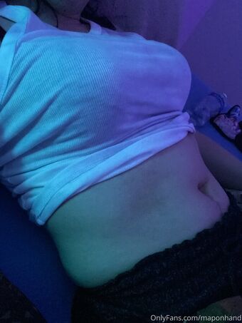 maponhand Голые слитые фото OnlyFans 2
