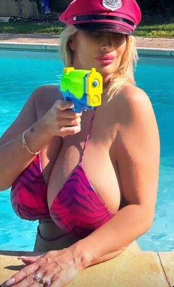 Mara Traversi