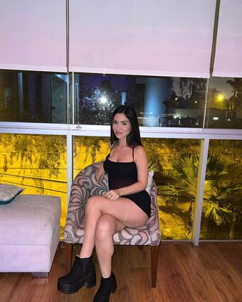 Maricel Freire Hotwife