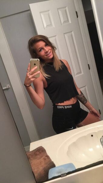 Mariss Голые слитые фото OnlyFans 14