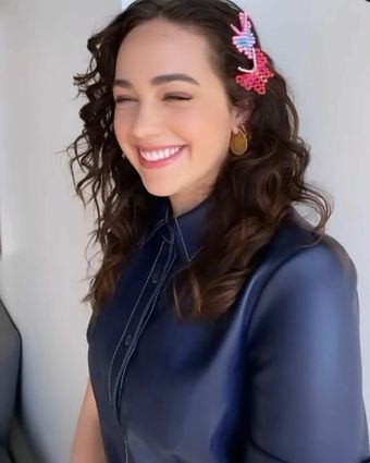 Mary Mouser