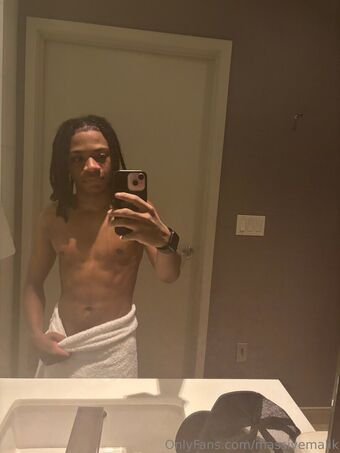 massivemalik Голые слитые фото OnlyFans 5