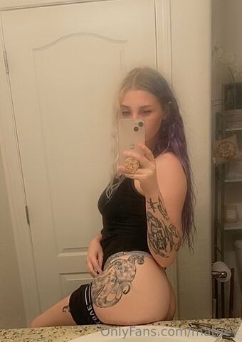 matney Голые слитые фото OnlyFans 15