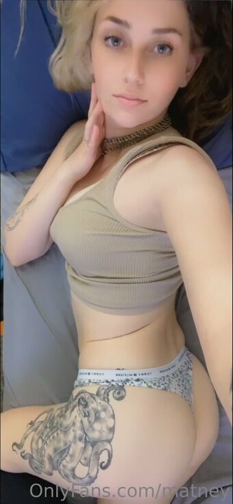 matney Голые слитые фото OnlyFans 24