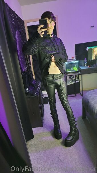 matteleather Голые слитые фото OnlyFans 3
