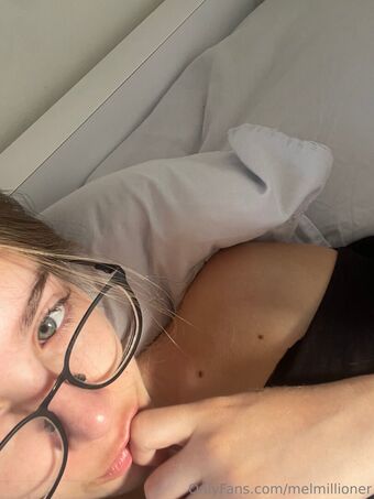 melmillioner Голые слитые фото OnlyFans 3
