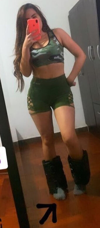 melsprala Голые слитые фото OnlyFans 32