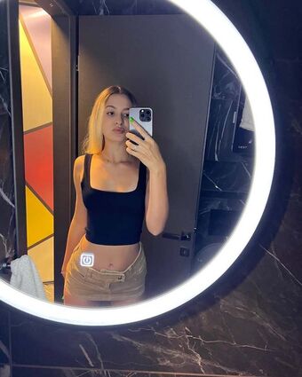 Micaela Голые слитые фото OnlyFans 6