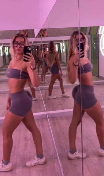 Michaela Schmidt Голые слитые фото OnlyFans 51