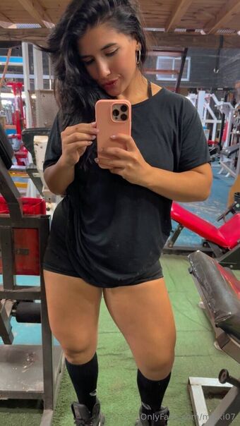 micki07 Голые слитые фото OnlyFans 17
