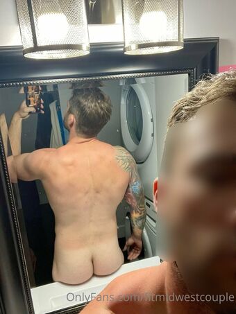 midwesternlovers Голые слитые фото OnlyFans 8