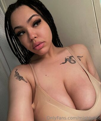 mightytee Голые слитые фото OnlyFans 67