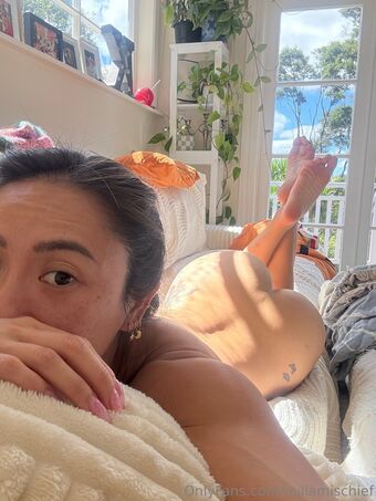 millamischief Голые слитые фото OnlyFans 14
