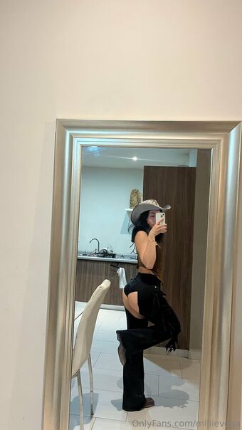 millievega Голые слитые фото OnlyFans 12