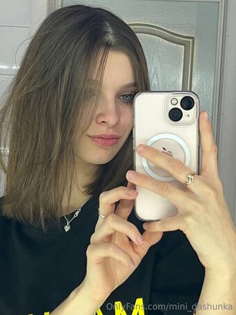 mini_dashunka Голые слитые фото OnlyFans 1