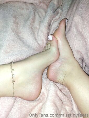 misstinyfeets Голые слитые фото OnlyFans 25