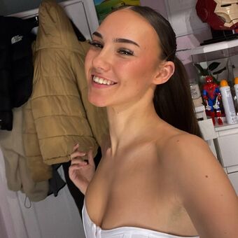 mkdobo Голые слитые фото OnlyFans 55