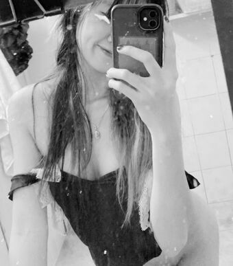 MMiko Голые слитые фото OnlyFans 18