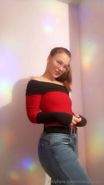 modegoddess Голые слитые фото OnlyFans 8