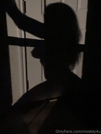 modely4u Голые слитые фото OnlyFans 3