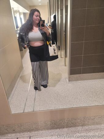 mommaof Голые слитые фото OnlyFans 15