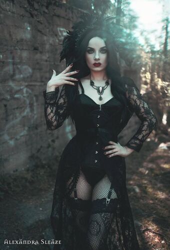 Monsa Isa Голые слитые фото OnlyFans 4