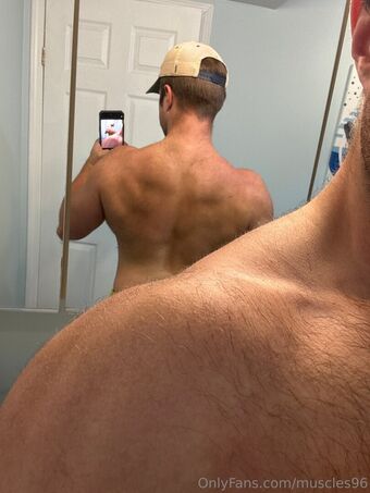 muscles96 Голые слитые фото OnlyFans 1