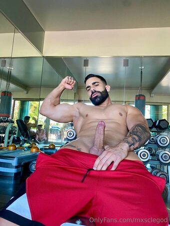 mxsclegod Голые слитые фото OnlyFans 65