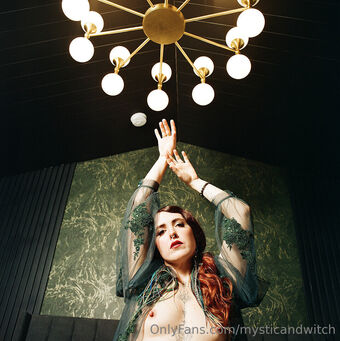 mysticandwitch