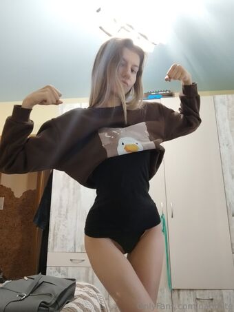 naomite Голые слитые фото OnlyFans 9