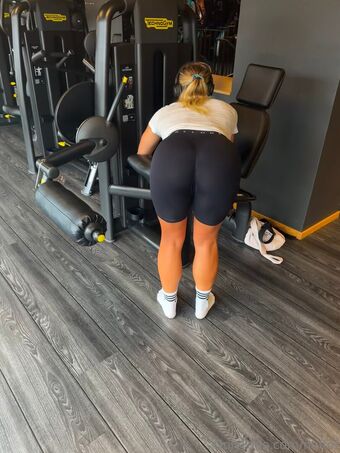 neffof Голые слитые фото OnlyFans 14