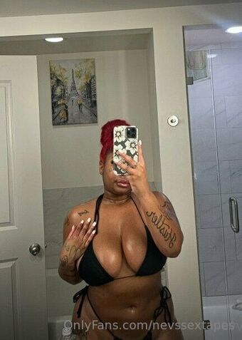 nevssextapes Голые слитые фото OnlyFans 73